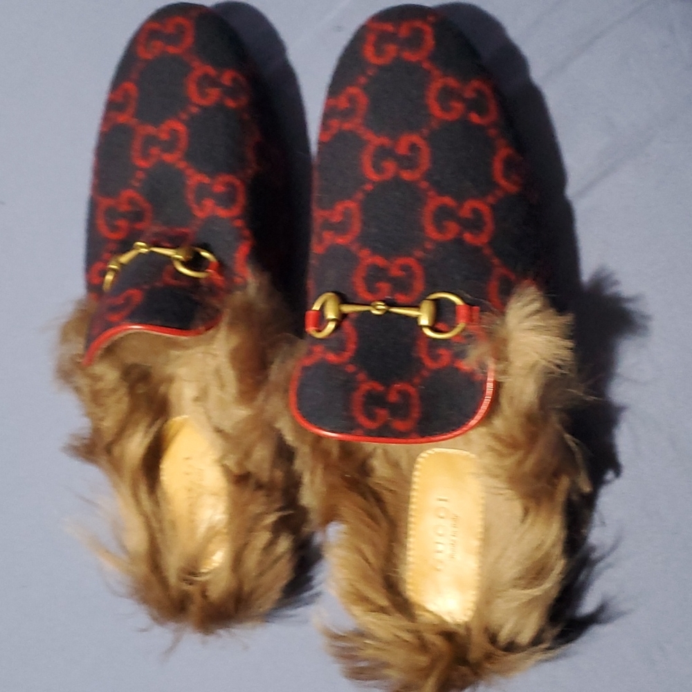 Authentic Gucci  princetown, size 41 color red and blue,  never worn.